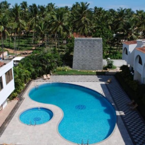 Malpe Seafront Cottage-2